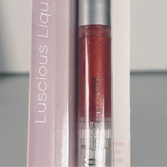 ELF Luscious Liquid Lipstick Ruby Slipper Discontinued NEW - Picture 3 of 7